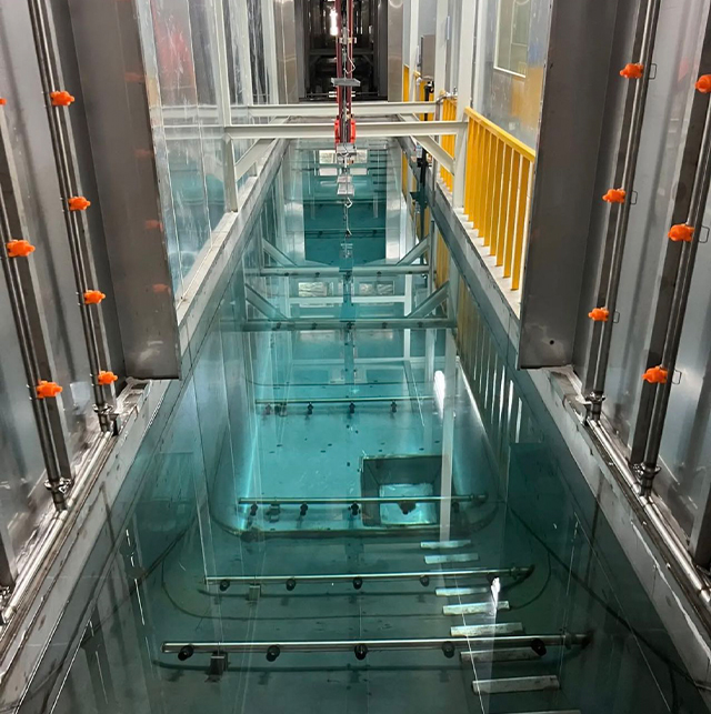 كيف يعمل خط الطلاء والطلاء الإلكتروني الذي أطلقته شركة Whole Chain Tech حديثًا بمساحة 8000 متر مربع؟