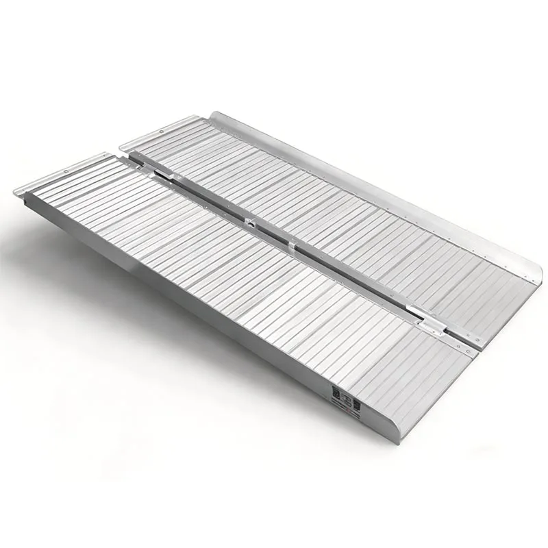 منحدر مسطح قابل للطي للشاحنة