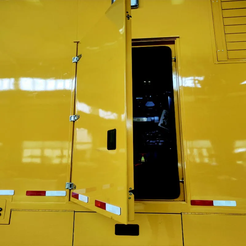 باب سوينغ لشاحنة فان